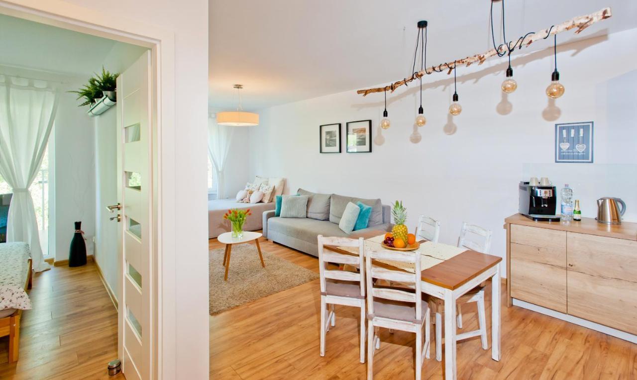 Aqua Holiday Apartments Beach#Pool#Sauna No Limit Kołobrzeg Exteriör bild